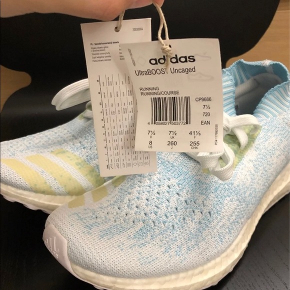 Adidas Ultra Boost Uncaged - Never Worn main image 10